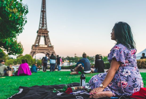 Picnic in Champ de Mars